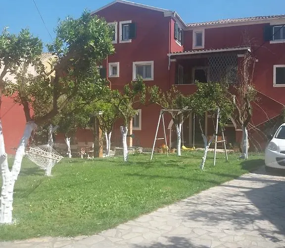 Home Nikolas